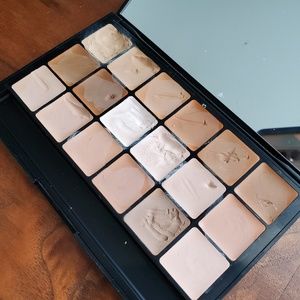 RCMA VK 11 Palette, Barely used, authentic.